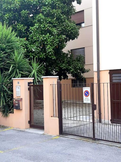 Holistay Suites Venezia Mestre Buitenkant foto