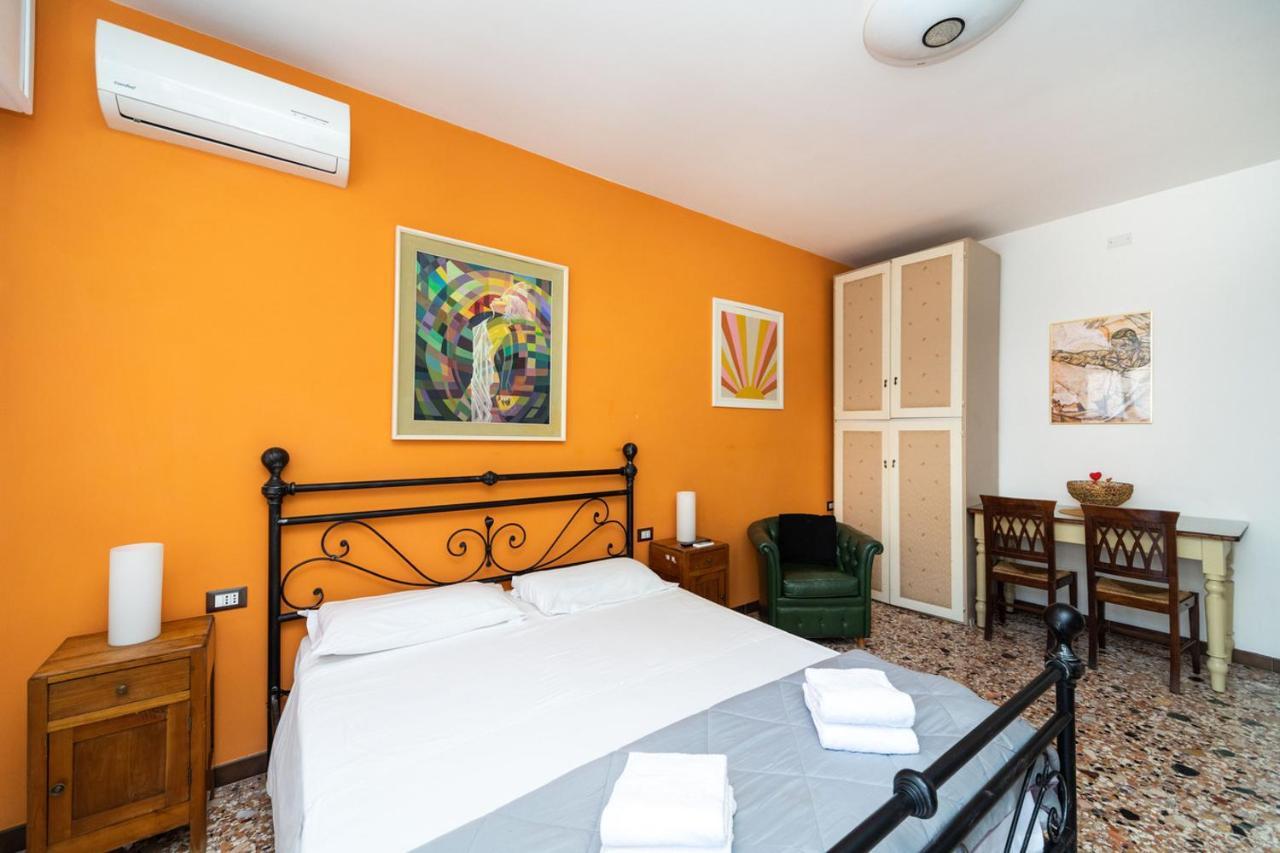 Holistay Suites Venezia Mestre Buitenkant foto