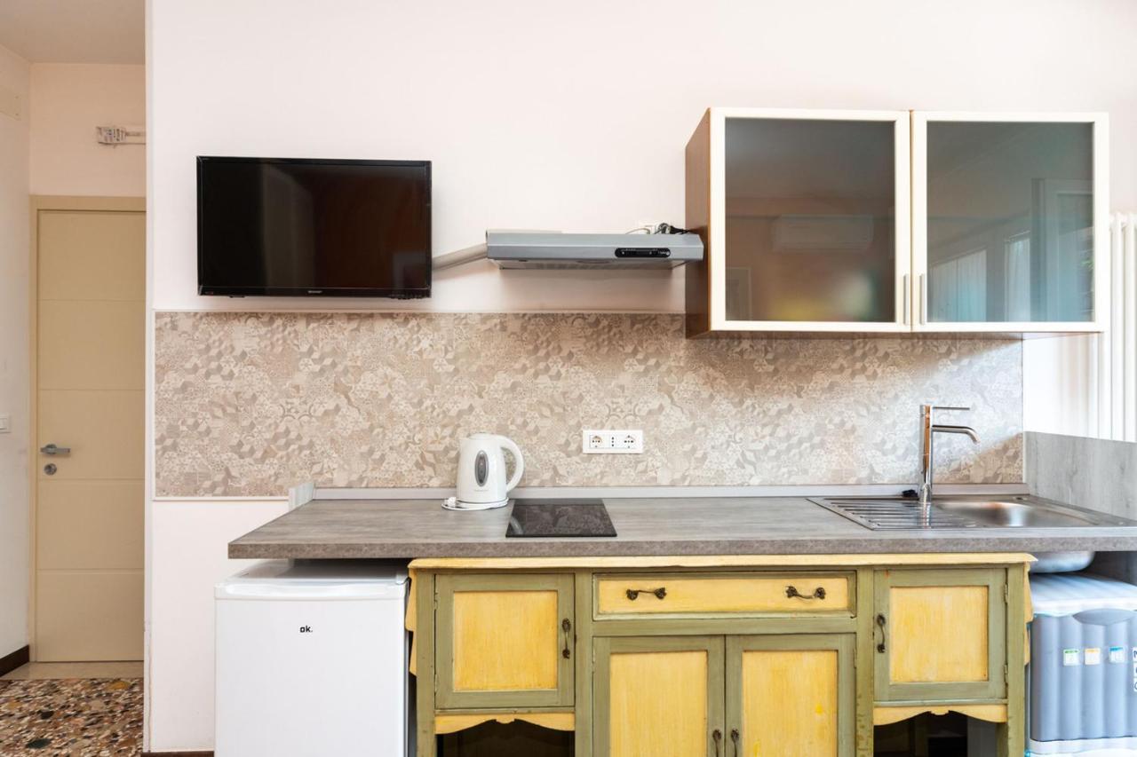 Holistay Suites Venezia Mestre Buitenkant foto