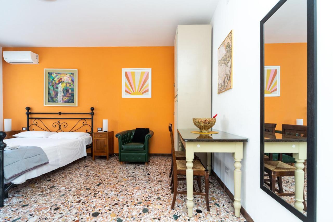 Holistay Suites Venezia Mestre Buitenkant foto