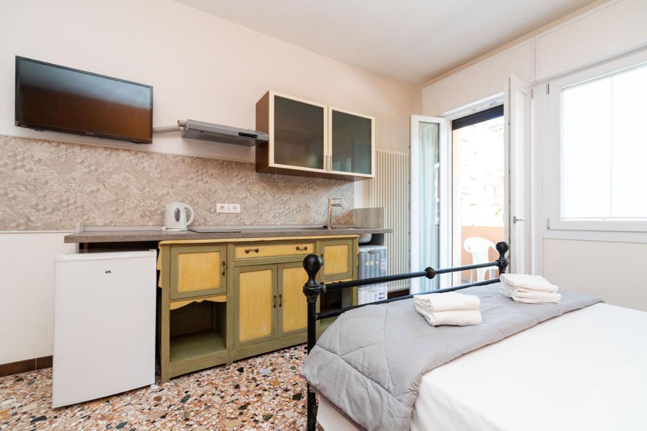 Holistay Suites Venezia Mestre Buitenkant foto