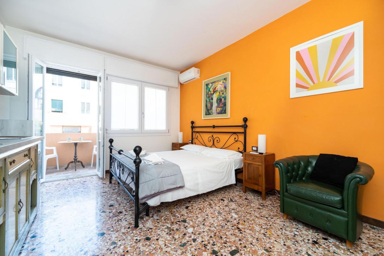 Holistay Suites Venezia Mestre Buitenkant foto