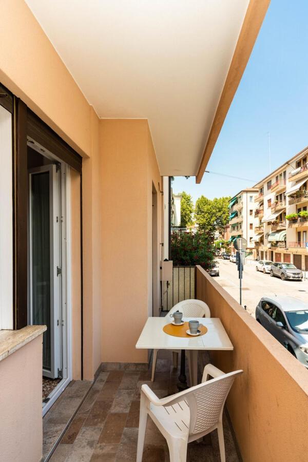 Holistay Suites Venezia Mestre Buitenkant foto