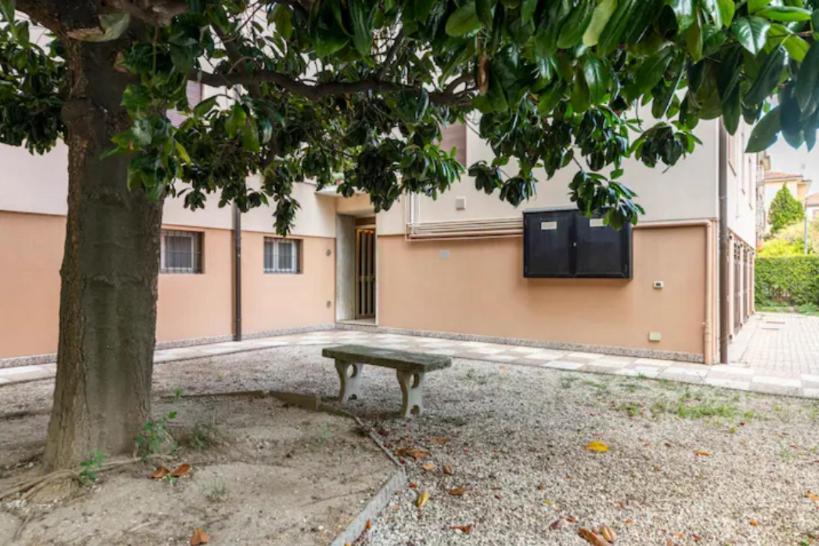 Holistay Suites Venezia Mestre Kamer foto